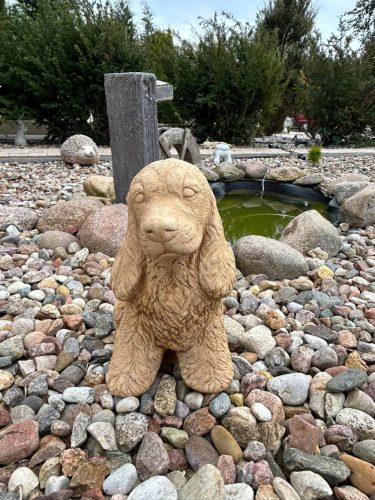  Betonske vrtne figure pas koker španijel