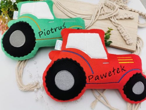 Plišani traktor sa imenom