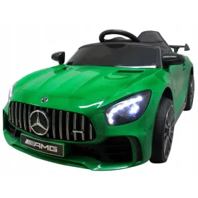  Zeleni mercedes auto