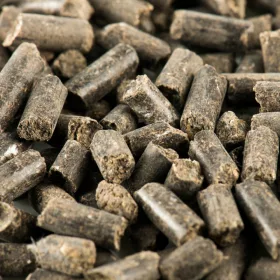 Vrtna zemlja - Goveđi gnoj Granulirana drvna sječka 40 l