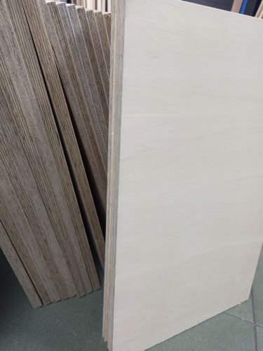  Šperploča od tvrdog drveta Rubia 4 x 2500 x 1250