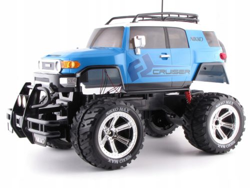 TOYOTA FJ CRUISER VELIKA TERENSKA VOZILA OD NIKKO
