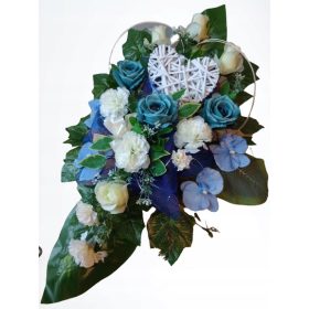 Srce od pruća - Dekoracija za groblje