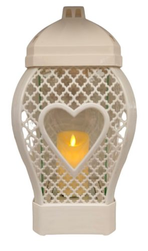 Elegantna svijeća SRCE RATAN VELIKA 3D BIJELA LED svjetlo s pokretnim plamenom, imitirajući ljepotu pravog plamena svijeće. Visine 38 cm, srednji otvor za LED svjetlo 10 x 10 cm, maksimalna visina LED