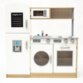 Drvena dječja kuhinja s pločom za pisanje