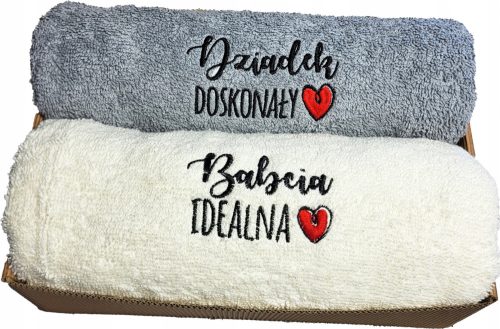 SET ZA BAKE I DJEDOVE S UKRASNIM RUČNICIMA U KUTIJI