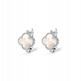 Srebrne naušnice u obliku djeteline