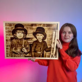   Personalizirani portret pečen u drvu po narudžbi 40x60 cm + okvir