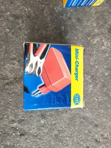  MINI AKUMULATORSKI ISPRAVLJAČ HELLA PUNJAČ 6/12V