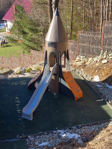 Dječje drveno igralište RAKETA SVEMIR PZ25