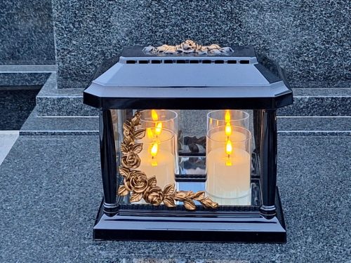 Grobnica Pantheon s dvostrukom svjetiljkom