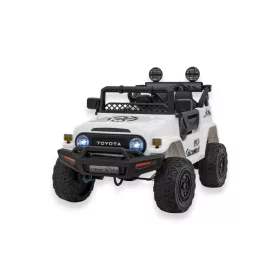  Vozilo Toyota FJ Cruiser bijele boje