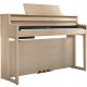 Roland HP 704 LA digitalni klavir u svijetlom hrastu mat