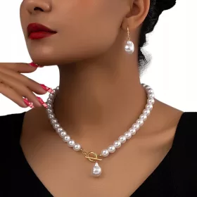   Elegantni Set Bisernog Nakita s Naušnicama u Zlatno-Bijeloj Retro Kombinaciji