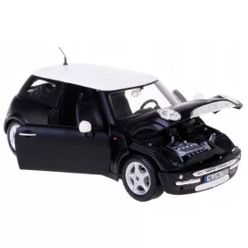MINI Cooper 2004 Maisto 1:24 Metalni Model Crni Mat 31219