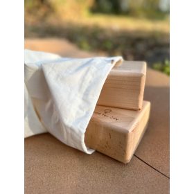 Yoga blok, lakirano, bukva, 24 cm