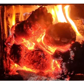    BRIKETI ZA KAMIN U KARTONU 25 KG drva cilindar miješana drva za kamin