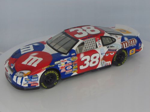 AKCIJA 2004 SADLER #38 M&M's FORD NASCAR 1:24 DIE-CAST MODEL