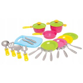   Set posuđa za kuhanje i blagovanje s loncima, priborom za jelo i tanjurima