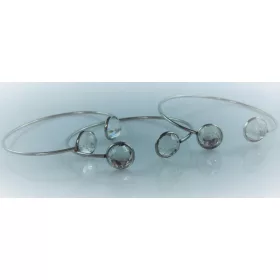   Swarovski Elegantna Kirurška Narukvica od Nehrđajućeg Čelika s Kristalima

Ova elegantna kirurška narukvica od nehrđajućeg čelika s kristalima Swarovski predstavlja savršen spoj luksuza i kvalitete. K