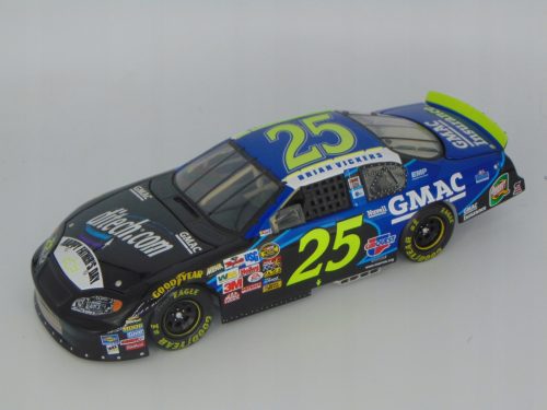 AKCIJA 2004. BRIAN VICKERS #25 CHEVY GMAC DITECH OČEV DAN NASCAR 1:24