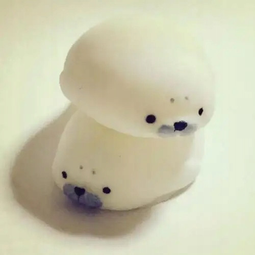 Mekana bijela igračka za stres Squishy Seal