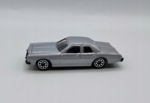 1976 Dodge Coronet Custom 7,3cm Srebrni Model
