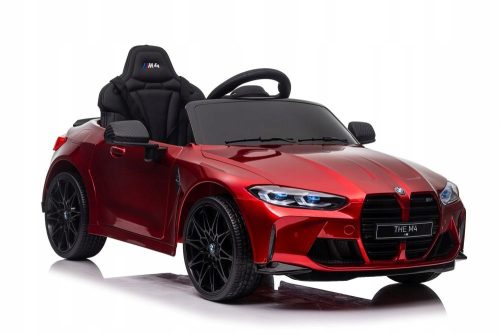  BMW M4 crveno obojen akumulatorski automobil