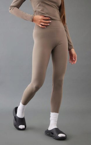  SMEĐE KLASIČNE SPORTSKE TAJICE, FIT PRETTYLITTLETHING 38